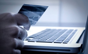 众多互联网联名卡信用卡推出背后，是消费贷场景正在转移