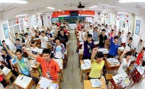 四代考生、三代企业家：中国高考70年“进化”论
